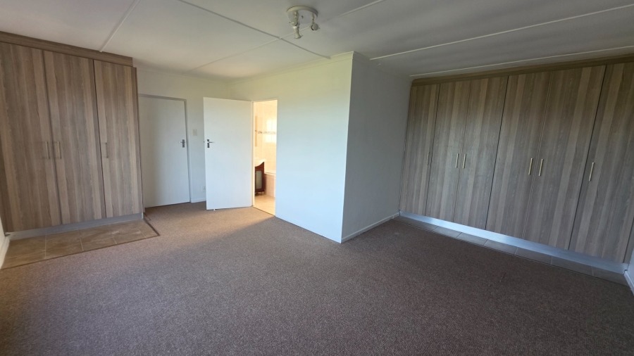5 Bedroom Property for Sale in Dana Bay Western Cape